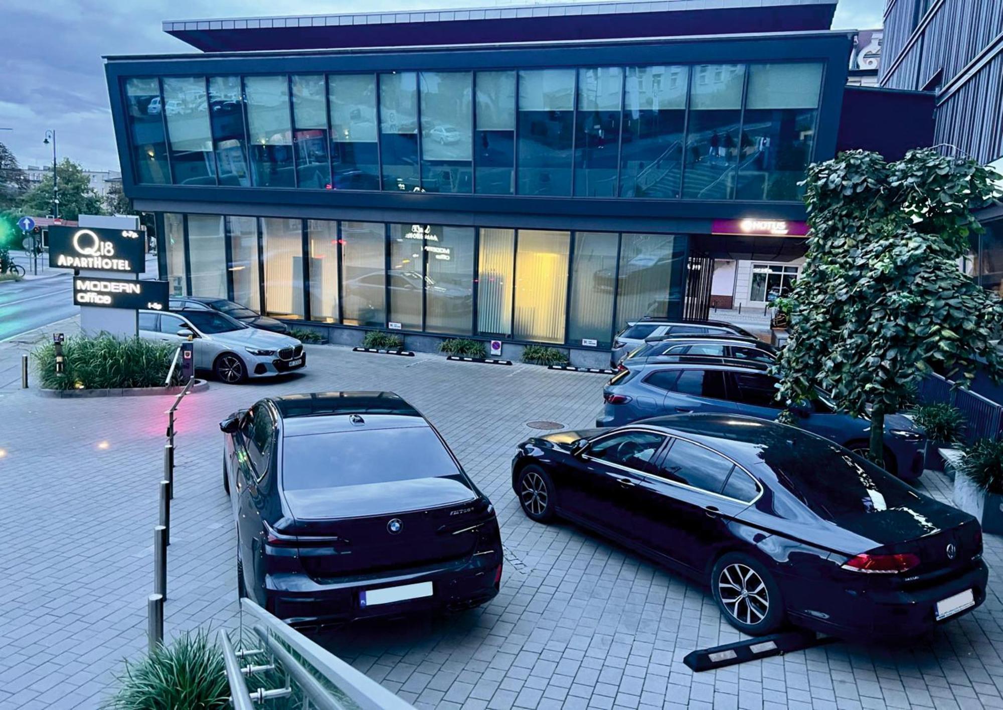 Q18 Aparthotel Bydgoszcz Luaran gambar